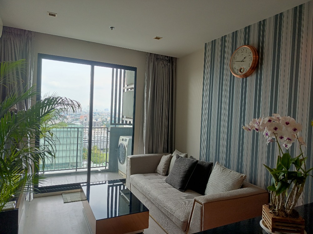 For SaleCondoRatchadapisek, Huaikwang, Suttisan : For sale condo Quinn Condo 17 (s03-1886)