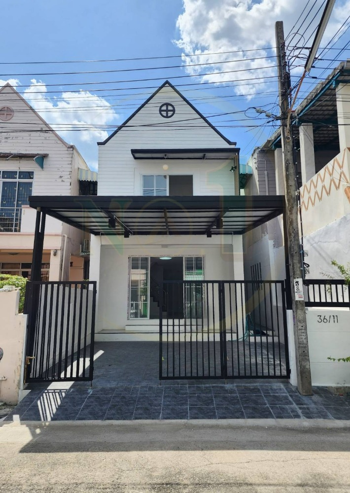 For SaleHouseBang kae, Phetkasem : 2-story Townhouse for sale, Monthon Village 2, Soi Phetkasem 68 (Intersection 25) Area 30.1 square wah, 4 bedrooms 2 bathrooms, Near MRT Bang Khae Station, Bang Khae Market