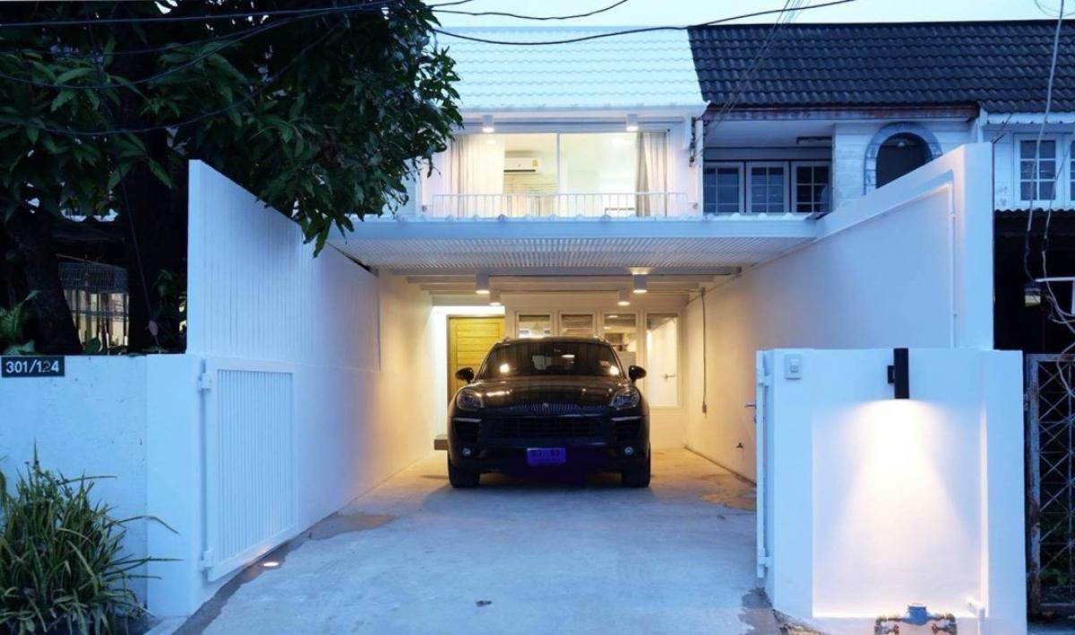 ขายทาวน์โฮมอ่อนนุช อุดมสุข : 📢👇ขาย Townhouse ซ.ปรีดี 42 พร้อมผู้เช่า สัญญาสิ้นสุด 31 กรกฎาคม 68.