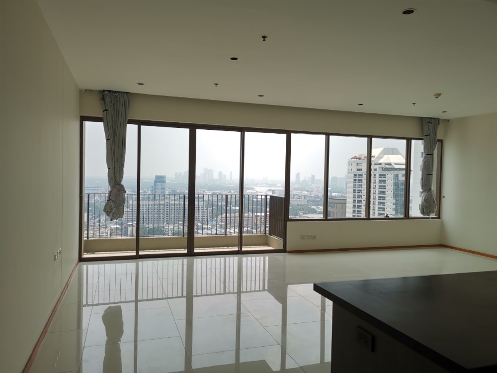 For RentCondoSukhumvit, Asoke, Thonglor : High floor, beautiful view, for rent, 4 bedrooms, 5 bathrooms, The Emporio Place