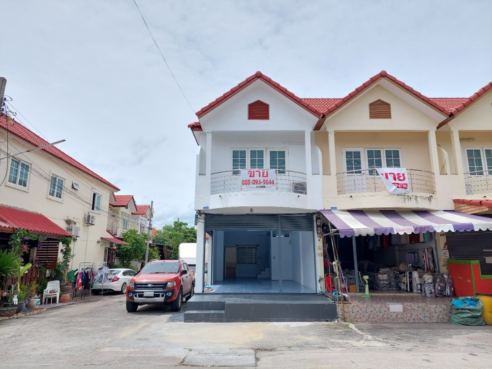 For SaleShophouseSamut Prakan,Samrong : Commercial building for sale, Fueang Fa Village 11, corner building, good location, suitable for business, convenient transportation