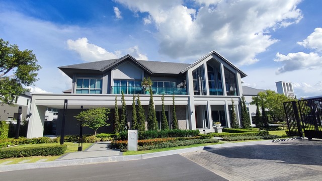 For SaleHouseChaengwatana, Muangthong : Luxury House For Sale, 2-storey luxury house, Bangkok Boulevard Signature Chaengwattana, Chaiyaphruek Road, Bang Tanai Subdistrict, Pak Kret, Nonthaburi 11120