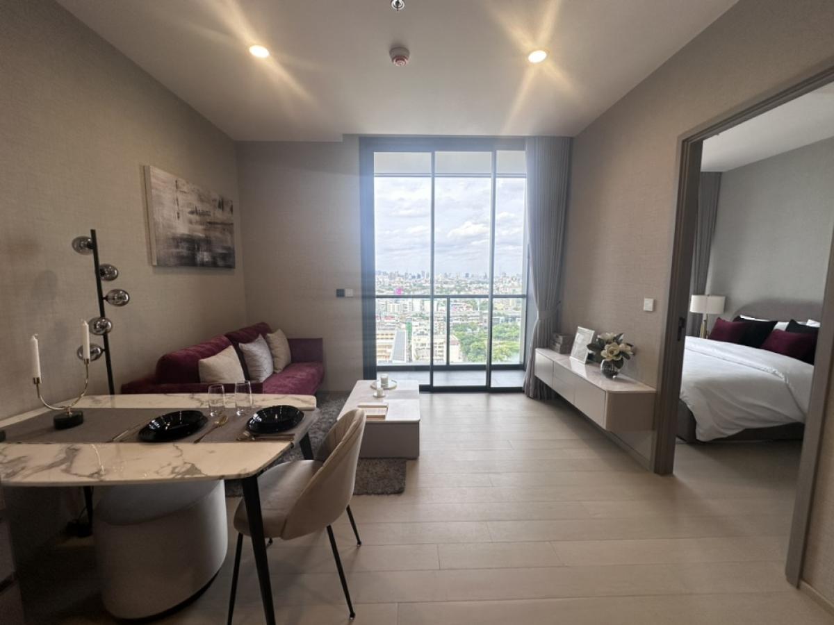 For SaleCondoRatchathewi,Phayathai : Condo for sale, furnished, size 35 sq m, price 8.76 mb. Interested in making an appointment to see the actual room, contact 0808144488.