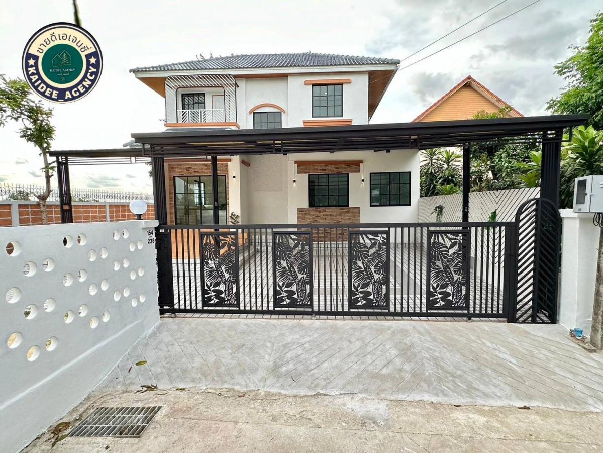 For SaleHouseMin Buri, Romklao : 2-storey corner detached house in Wararom Village, Rat Uthit 16, Saen Saep Subdistrict, Min Buri, near the Pink Line, Fashion Island, Ram Intra, Nong Chok, Suwinthawong, Ramkhamhaeng, near Lotus, Big C, Makro