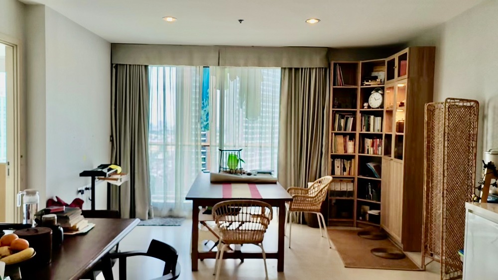 For RentCondoSukhumvit, Asoke, Thonglor : Sell 2 bed Rhythm Sukhumvit 42, BTS Ekkamai, 78 sqm. 60K/month