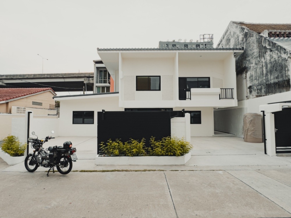 ขายบ้านพัฒนาการ ศรีนครินทร์ : บ้านเดี่ยว พัฒนาการ 12 / 3 ห้องนอน (ขาย), Detached House Pattanakarn 12 / 3 Bedrooms (FOR SALE) TIK517