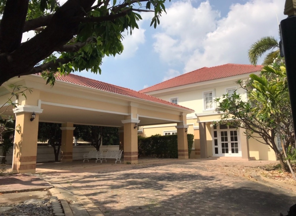 For SaleHousePathum Thani,Rangsit, Thammasat : House for sale, Ladawan Lagoon, Rangsit, 417 sq m, 6 bedrooms, 6 bathrooms, with a lake in front of the house, selling price 43 million baht