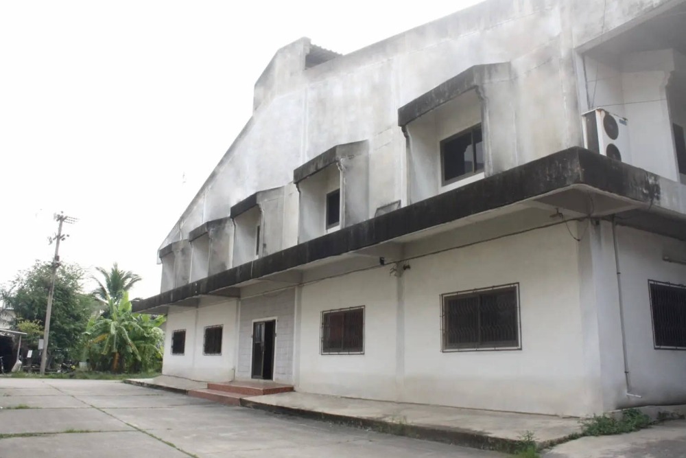 For SaleWarehouseMahachai Samut Sakhon : For sale/rent factory and warehouse 5 rai 3 ngan Nong Khaem-Om Noi, spacious usable area, has factory license