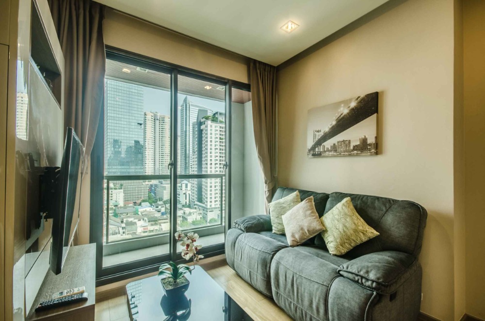 ขายคอนโดสาทร นราธิวาส : LTH10894–The Address Sathorn FOR SALE 1 beds 1 baths size 47 Sq.m. Near BTS Saint Louis Station ONLY 7.69MB