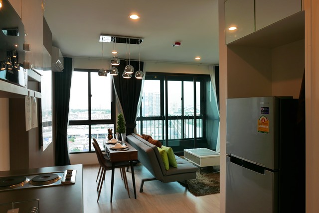 For RentCondoBang Sue, Wong Sawang, Tao Pun : Rent of 2 bedroom 16 fl in IDEO MOBI Wong sawang Interchange