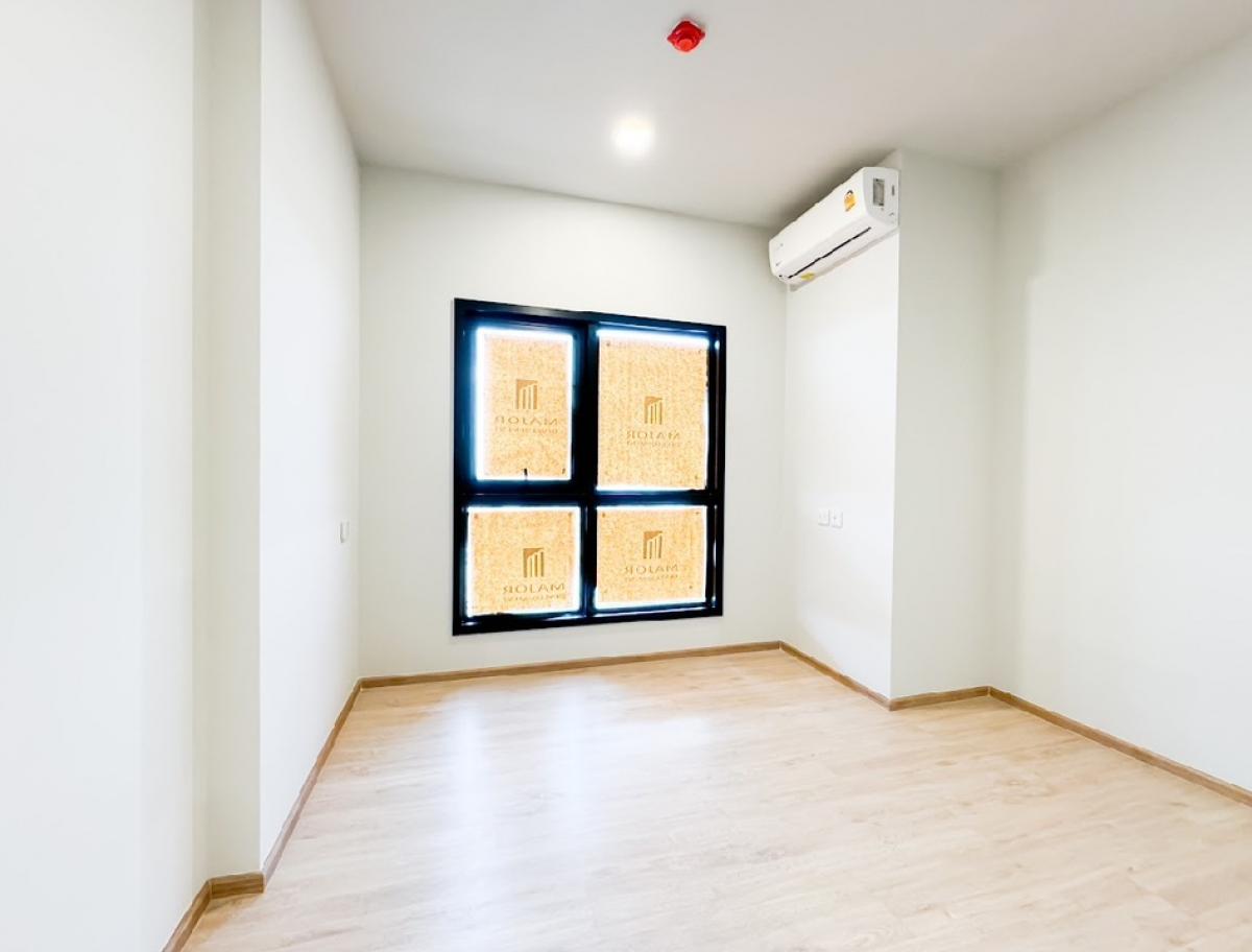 For SaleCondoPattanakan, Srinakarin : 📌 Matrix Phatthanakan - Ekkamai 2.99 million baht* 😸🐶 Ready-to-move-in condo, pets allowed in every unit, spacious and proportional room 🌻 Book today, 1 bedroom, 30 sq m, high floor view, ready