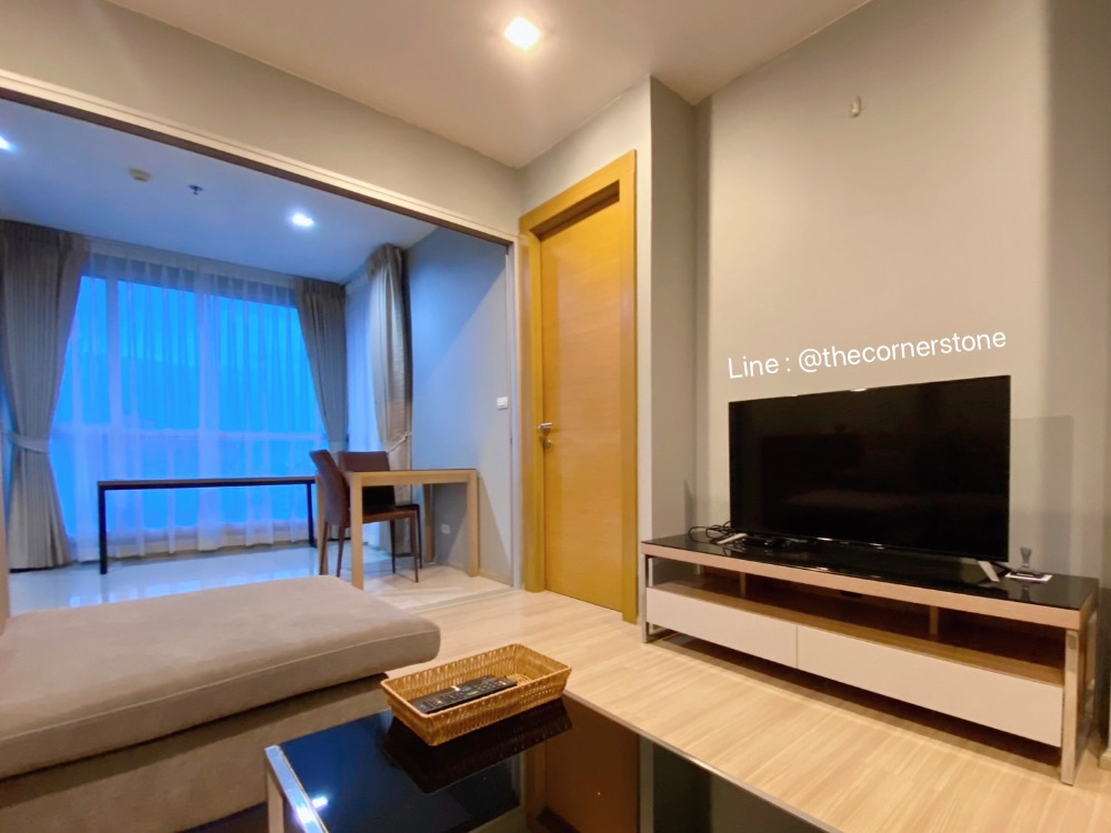 For RentCondoRatchadapisek, Huaikwang, Suttisan : 🏙️🌟Vacant room for rent, ready to move in 🌟🏙️✨Rhythm Ratchada-Huai Khwang✨🔥Beautiful room, cheap price 🔥1 bedroom, 1 bathroom, size 46 sq m. 📍🚇MRT Huai Khwang