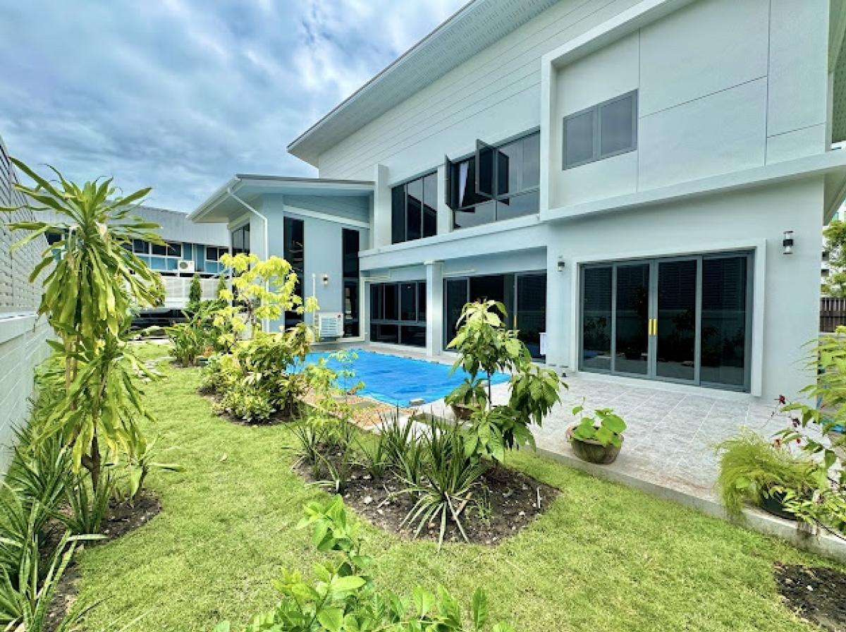 ให้เช่าบ้านสุขุมวิท อโศก ทองหล่อ : Rental : House & Home Office with Private Pool In Ekamai - Rama 9 , 4 Beds 5 Bath , 2 Storeys , 340 sqm , Pet Friendly 🔥🔥Rental Price : 180,000 THB / Month 🔥🔥#houserental  #Condorental #Fullfurnished#Electricity #PSLiving📌Refrigerator 📌Airconditioner📌