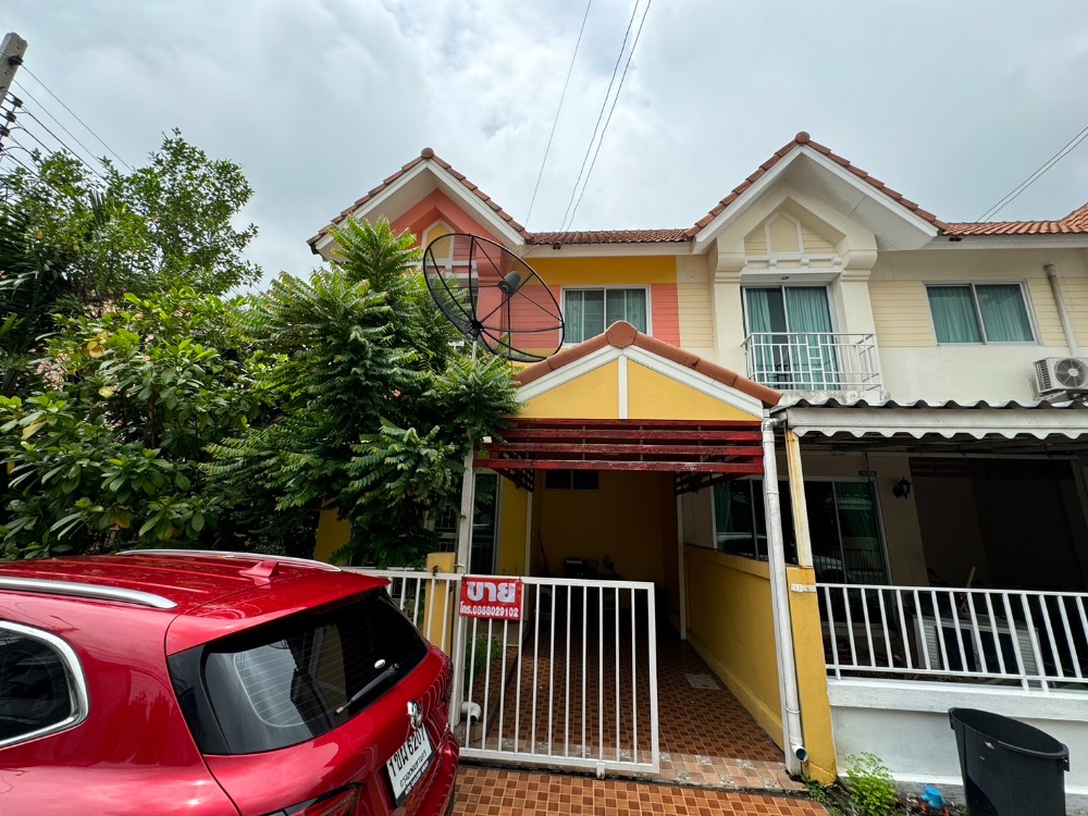 For SaleTownhouseNawamin, Ramindra : Townhouse for sale, corner unit, Prabhatrap 4 Project, Ram Intra-Charoen Phatthana