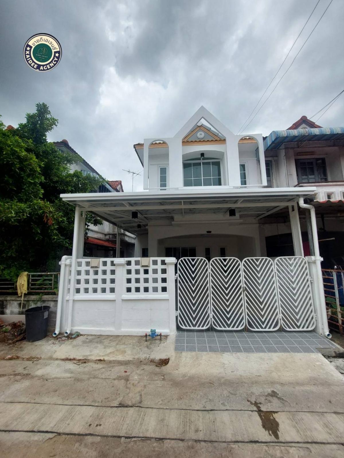 For SaleTownhouseNawamin, Ramindra : 2-storey townhouse, KC Village Ramintra 3, Hathai Rat 39, Thai Raman, along Khlong Song, Khubon, Phraya Suren, Ramintra, Kanchanaphisek Ring Road, Minburi, Nimit Mai, Watcharapol, Sai Mai, Rom Klao, Khlong Sam Wa, Suwinthawong, Talat Maruey, Fashion Islan