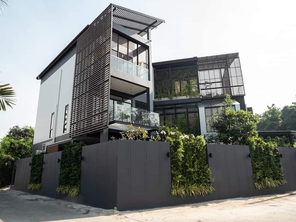 For SaleHouseSukhumvit, Asoke, Thonglor : Brand new Single House with Pool. Good for Office or Residence