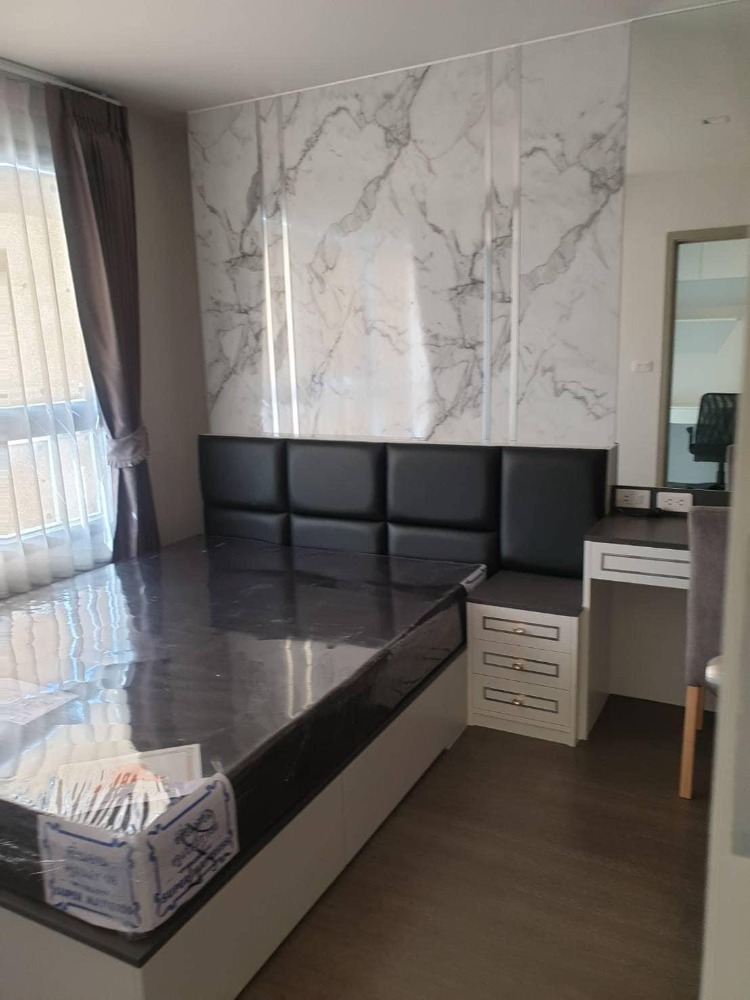 For RentCondoOnnut, Udomsuk : 🚝For rent IDEO S93, 11th floor, swimming pool view, 35 sq m room, bathtub, complete electrical appliances and furniture. The project is connected to BTS Bang Chak, expressway, very convenient to travel, lots of food around the project, price 19,000 baht.