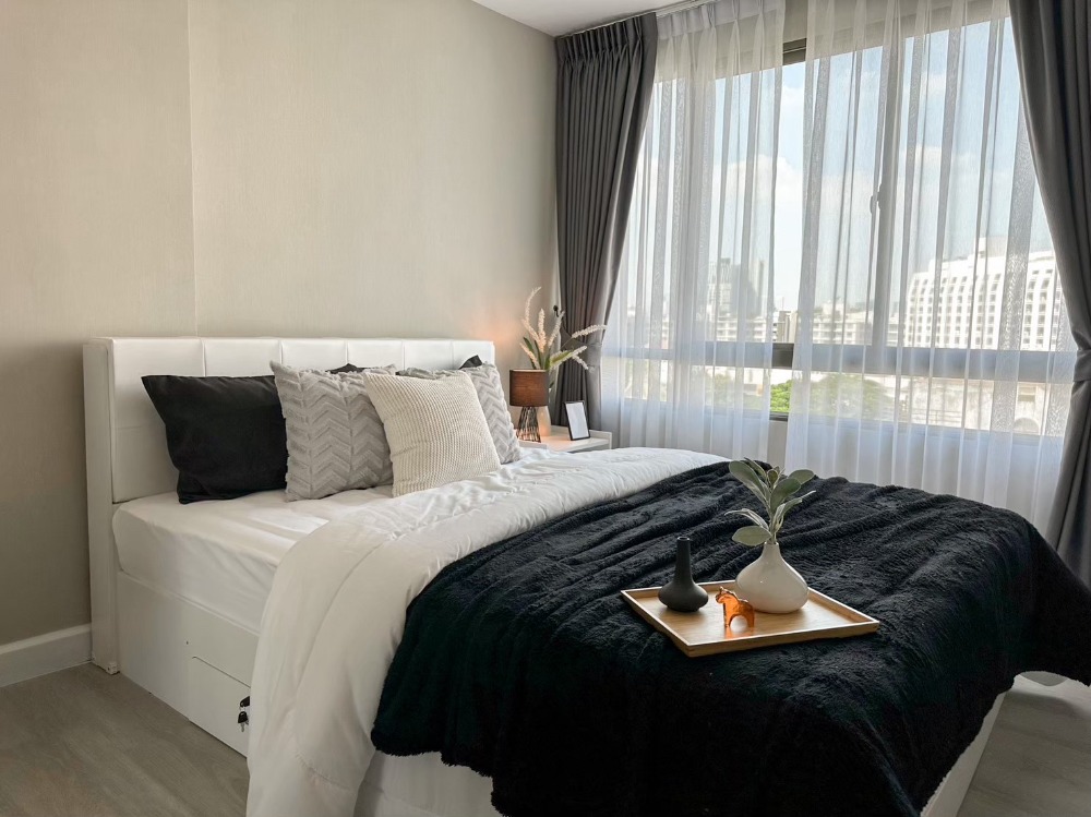 For RentCondoRatchadapisek, Huaikwang, Suttisan : Metro Luxe Ratchada for rent 36 sq.m NEW ROOM FL.8  Building D Fully Furnished 17,000 THB K.Bee 064146-6445 (R571055)