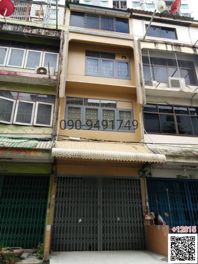 For RentShophouseBang kae, Phetkasem : For rent: 4-storey commercial building, next to BTS Bang Wa