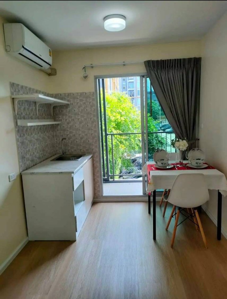 For RentCondoRamkhamhaeng, Hua Mak : Room for rent, ready to move in, Plum Condo, Building B, open view, corner room, the building is right in front.