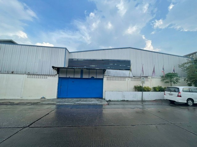 For RentWarehouseRathburana, Suksawat : Warehouse for rent with office, area 300 sq m., Suk Sawat location, Rama 2, behind Indy Market, Suk Sawat Soi 2, Rama 2 Soi 18