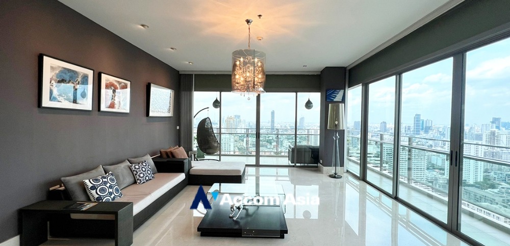 For RentCondoSukhumvit, Asoke, Thonglor : 🔼🔽 AccomA Pet friendly | 4 Beds Condominium for Rent in Sukhumvit, BTS Phrom Phong.