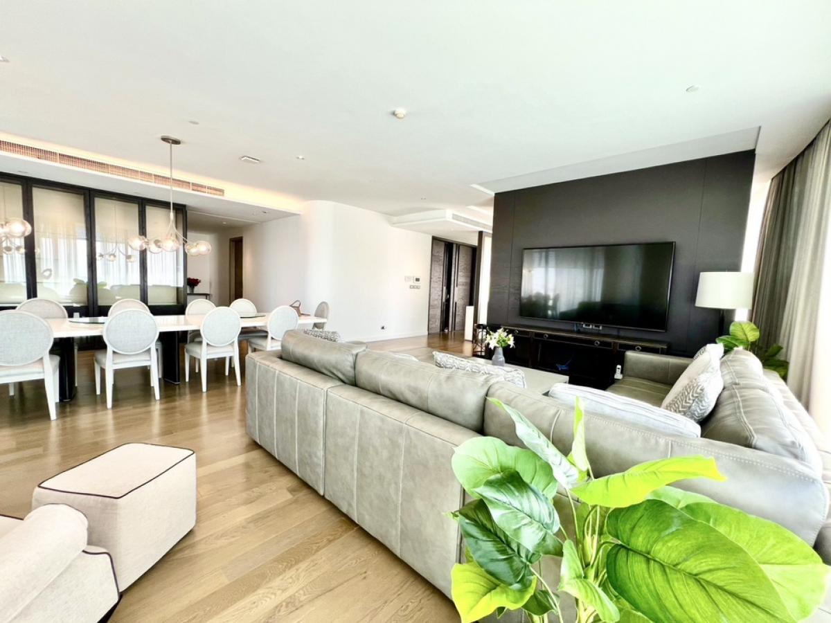 For RentCondoWitthayu, Chidlom, Langsuan, Ploenchit : FOR RENT : EXCLUSIVE PRIVATE PENTHOUSE @ RATCHADAMRI