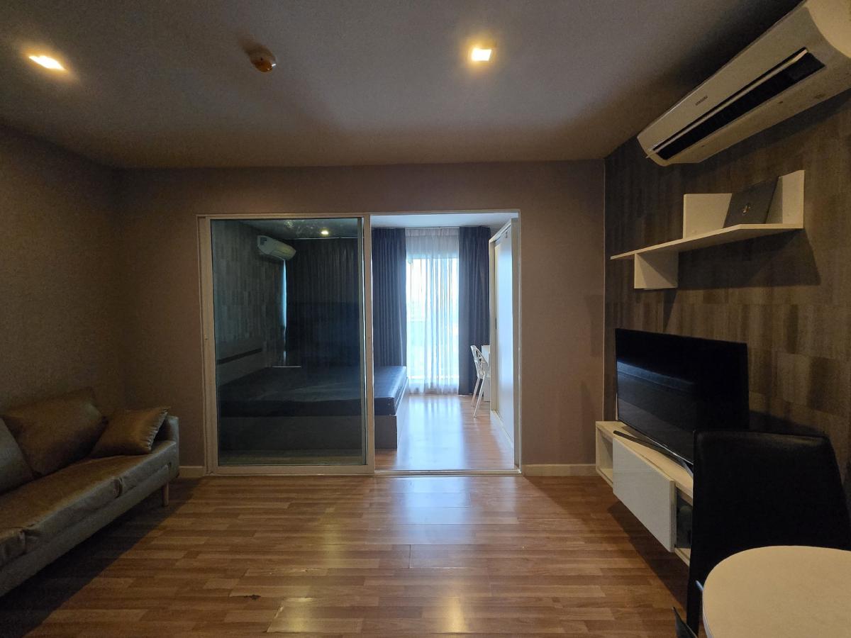 For RentCondoYothinpattana,CDC : For rent 🚝We condo Ekkamai-Ramintra, large room, ready to move in, good price (near MRT Watcharapol) 📱Line: @promptcondo