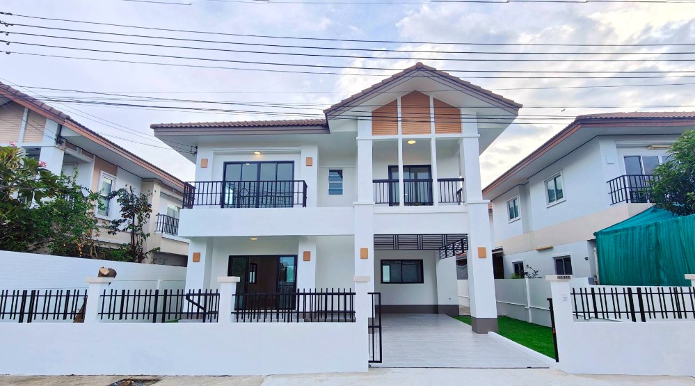 For SaleHousePathum Thani,Rangsit, Thammasat : Saphan Muen Saen 2, Pathum Thani, beautiful house, newly decorated, near Bangkok, project on the main road