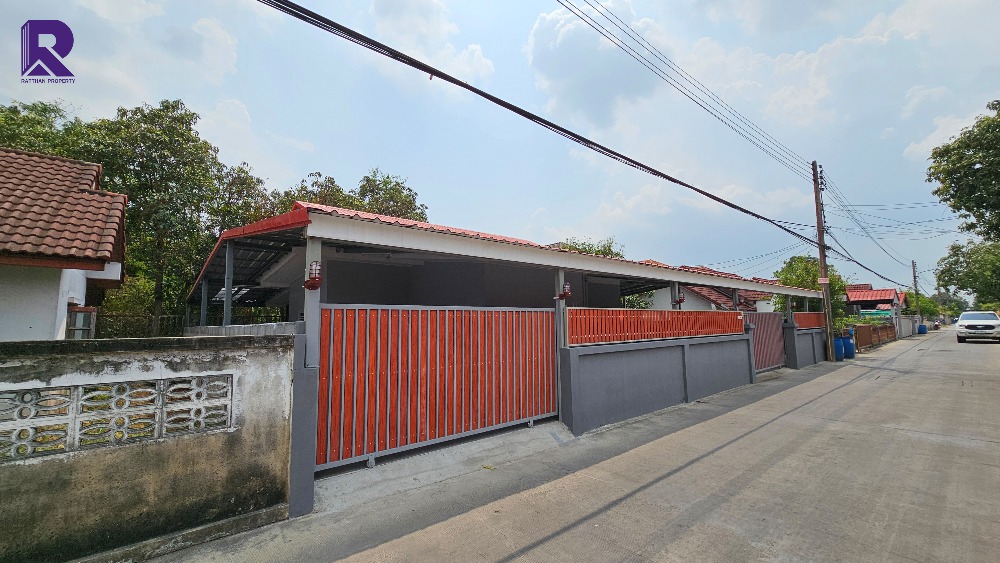 For SaleHousePathum Thani,Rangsit, Thammasat : Single-storey detached house for sale, 4 bedrooms, Petchprakai Village, Lam Luk Ka Khlong 4, newly renovated, cheap price (SH009)