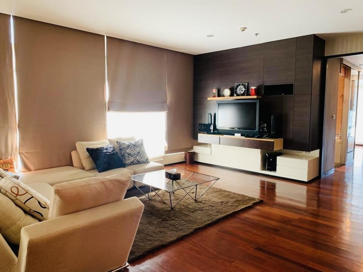 For RentCondoSukhumvit, Asoke, Thonglor : **For Rent: Luxury Condo at “ The Height Thonglor “ (Near BTS Thonglor) – 2 Bedrooms + Maid's Room**