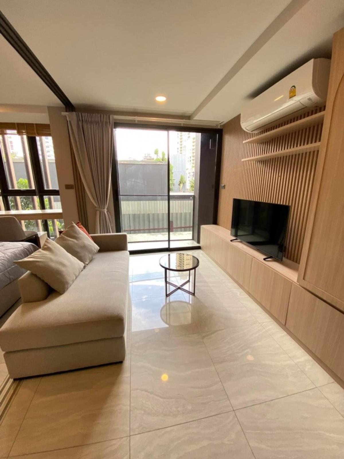 For RentCondoSukhumvit, Asoke, Thonglor : Rent condo Asoke Walden Asoke 25,000baht