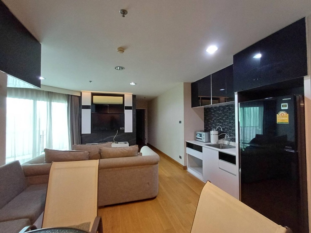 For RentCondoRama9, Petchburi, RCA : Rent 1 Bed 1 Bath 25K. Belle Grand Rama9 unblock view with nice decorations Ready to move in, next to MRT Rama 9