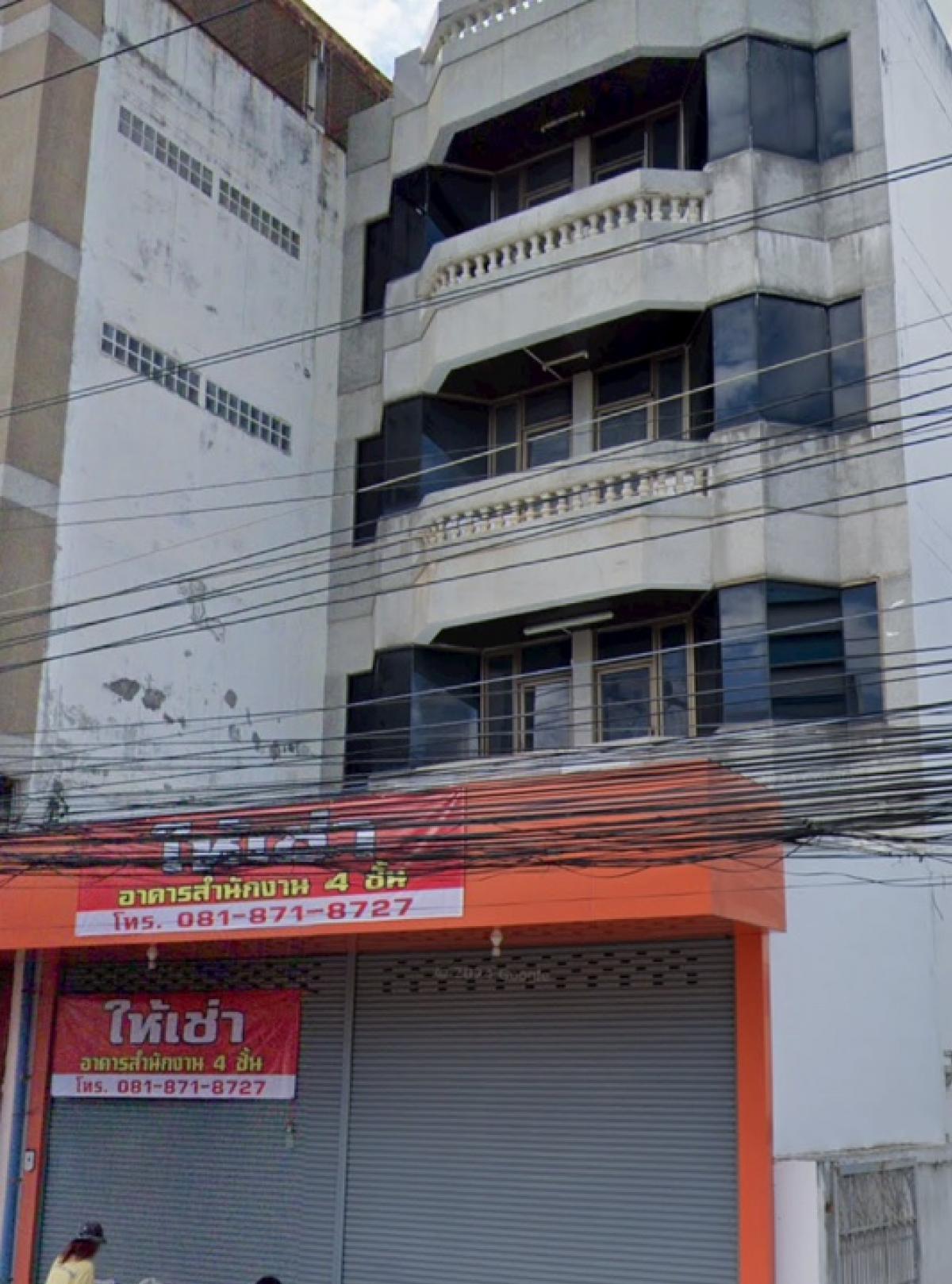 For RentShophouseUdon Thani : Owner advertises: 4-storey commercial building, 8 meters wide (no center pillar), 35 meters deep.