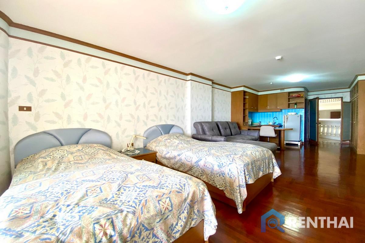 For SaleCondoPattaya, Bangsaen, Chonburi : For sale Park Beach Condominium studio 55 sqm sea view good deal