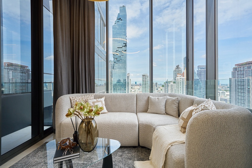 For SaleCondoSilom, Saladaeng, Bangrak : City view , high floor, no furniture, can be turned for a discount I Ashton Silom