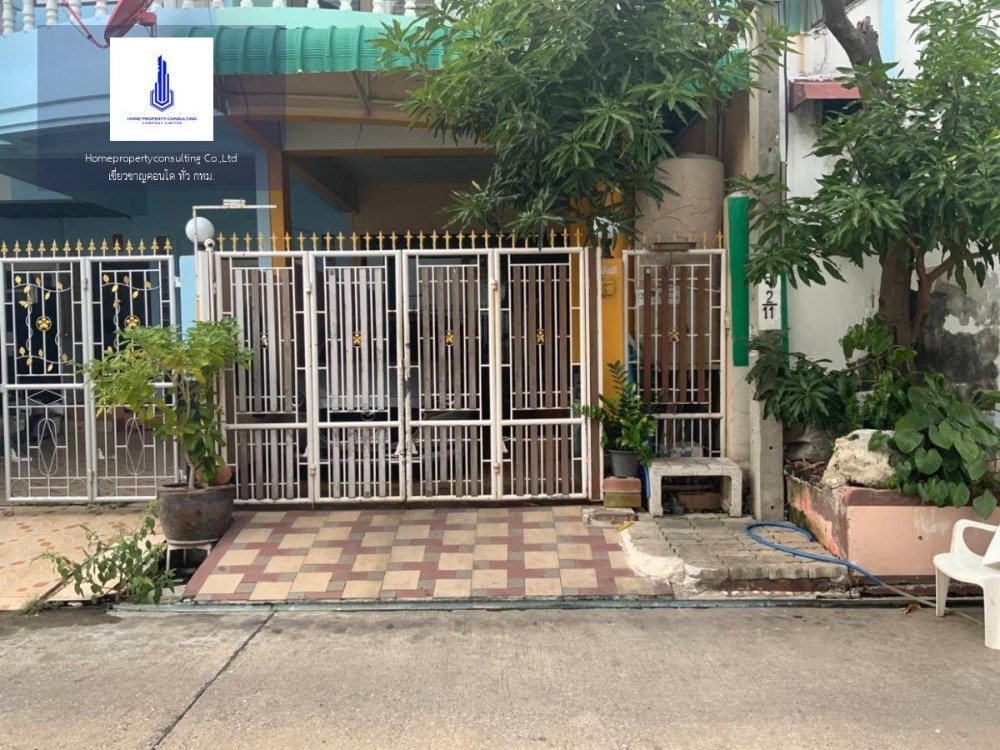 For SaleTownhouseNawamin, Ramindra : Ex Urgent sale, good price, townhouse, Porbodin Village, Nawamin 157, corner house, good location, interested contact Khun Nun 065-494-2879