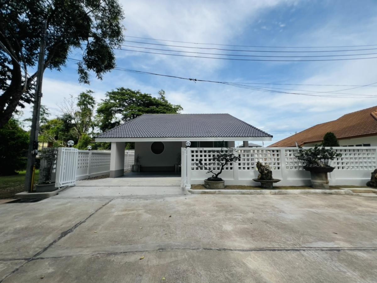 For RentHouseChiang Mai : Newly built house, only 5 minutes from Kad Farang Hang Dong, fully furnished and ready to move in.