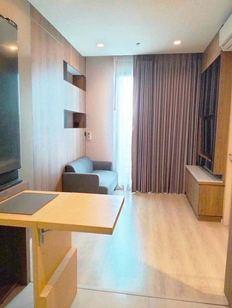 For RentCondoRatchadapisek, Huaikwang, Suttisan : Quinn Ratchada 17 fully furnished (near MRT Sutthisan, Glas Haus Ratchada, Muang Thai-Phatra Complex)