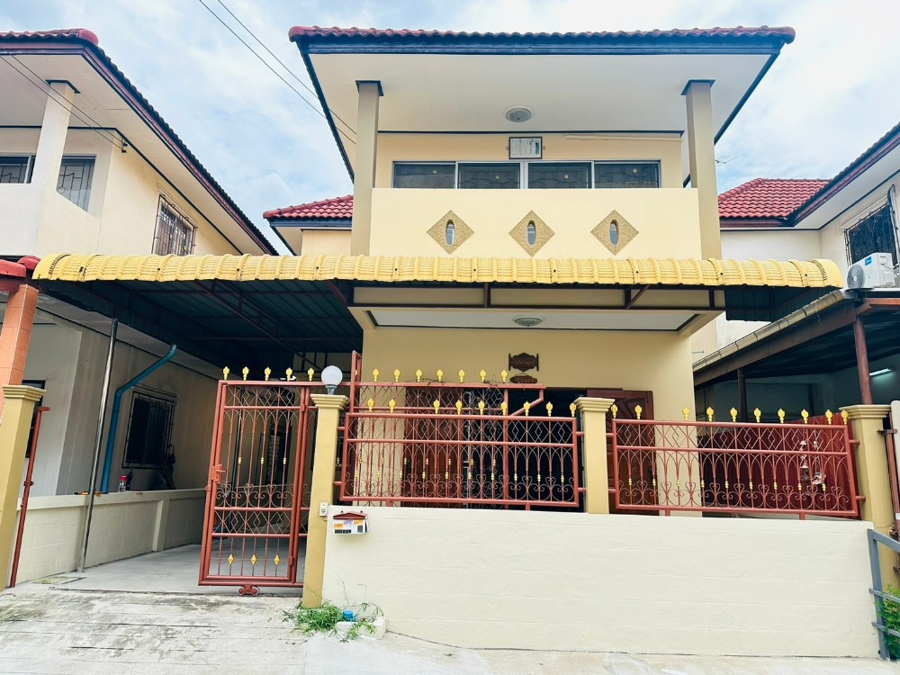 For SaleTownhouseBang kae, Phetkasem : Townhouse for sale (single house style) 24 sq m. Phetkasem 69