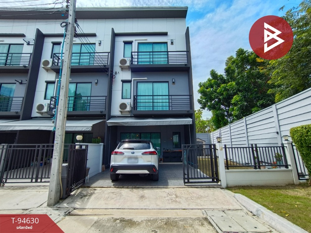 For SaleTownhomeNonthaburi, Bang Yai, Bangbuathong : Townhouse for sale, Baan Klang Muang project, Ratchaphruek-Rattanathibet, Nonthaburi