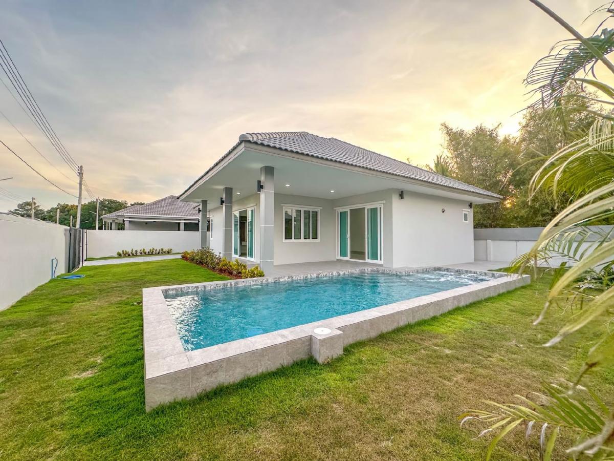 For SaleHouseHuahin, Prachuap Khiri Khan, Pran Buri : Beautiful house in Hua Hin with private swimming pool