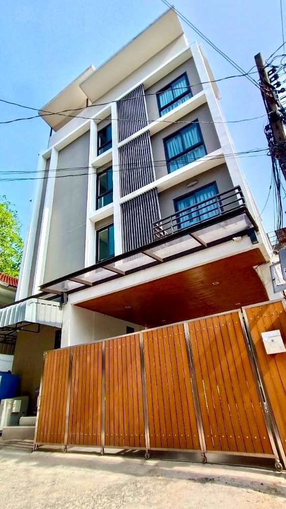 For SaleBusinesses for saleRatchadapisek, Huaikwang, Suttisan : For sale, beautiful and luxurious apartment, 321house Huai Khwang-Pracha Uthit, always full of tenants.