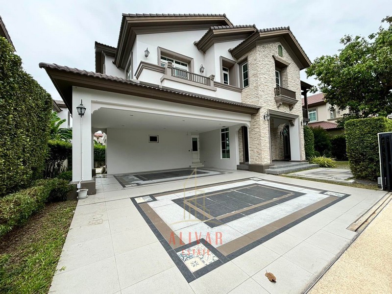 For RentHouseBangna, Bearing, Lasalle : RH090024 For rent/sale, Luxury 2-storey detached house, 4 bedrooms, Nantawan Bangna km.7