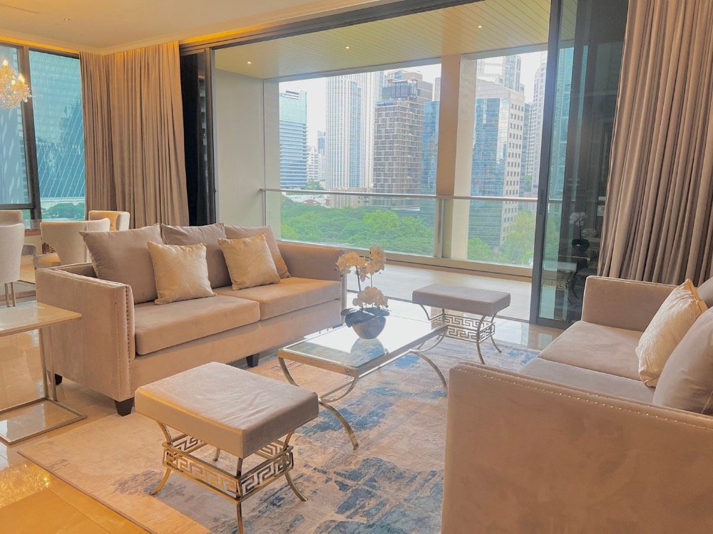 For SaleCondoWitthayu, Chidlom, Langsuan, Ploenchit : 2BR/3BA Sindhorn Residence | 9th Floor, 229 sq.m. | Rental Price 300K Baht/Month | Selling Price 69MB (22.7 leasehold left)