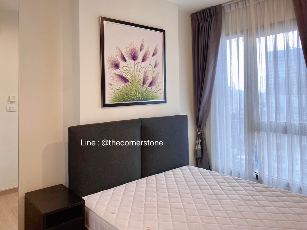 For RentCondoRatchadapisek, Huaikwang, Suttisan : Vacant room, ready to move in, Centric Huai Khwang Station, beautiful room, cheap price, 1 bedroom, 1 bathroom, size 32 sq m., good location near MRT Huai Khwang