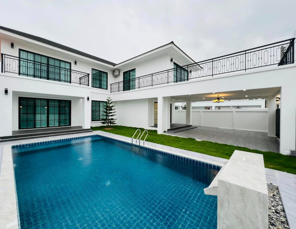 For SalePattaya, Bangsaen, Chonburi : For sale: Pattaya pool villa, nice to live in and invest in.