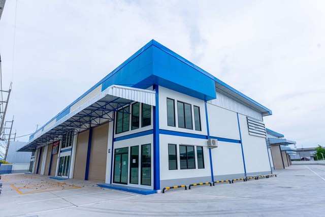 For RentWarehousePattaya, Bangsaen, Chonburi : BS1486 Factory for rent, size 300 sq m., Phan Thong area, Chonburi, purple pattern area, suitable for warehouse, factory