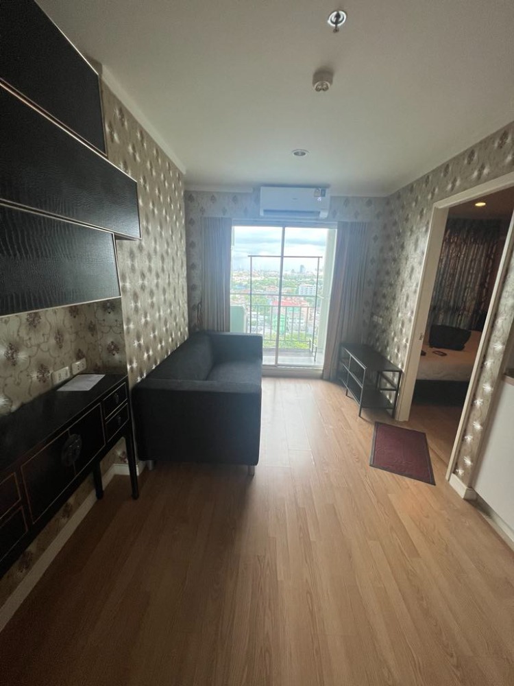 For SaleCondoChaengwatana, Muangthong : Condo for sale, Lumpini Ville Chaeng Watthana-Pak Kret, Building B, 15th floor (out of 32 floors), size 28.54 square meters, 1 bedroom, 1 bathroom, fully furnished, ready to move in, has washing machine, near the Pink Line BTS