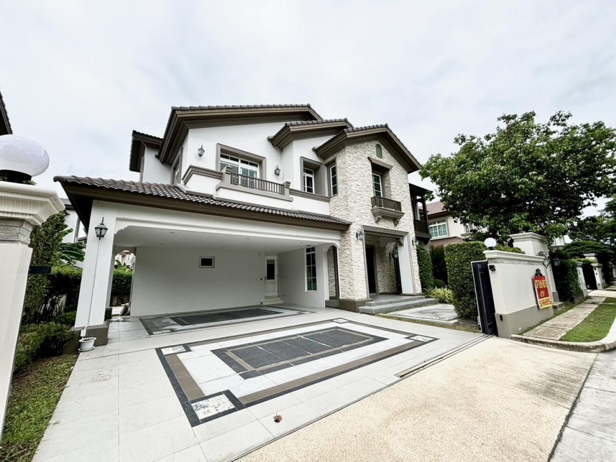 For RentHouseBangna, Bearing, Lasalle : Luxury single house near Mega Bangna